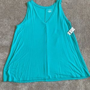 No sleeves V-neck turquoise top